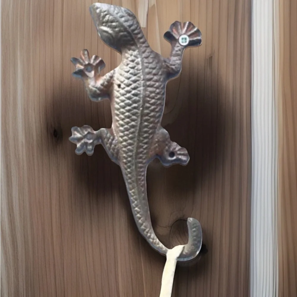 Set of 3 Aluminum GECKO LIZARD Wall Hooks Tail Hangs Plants Keys Coats Hats 7